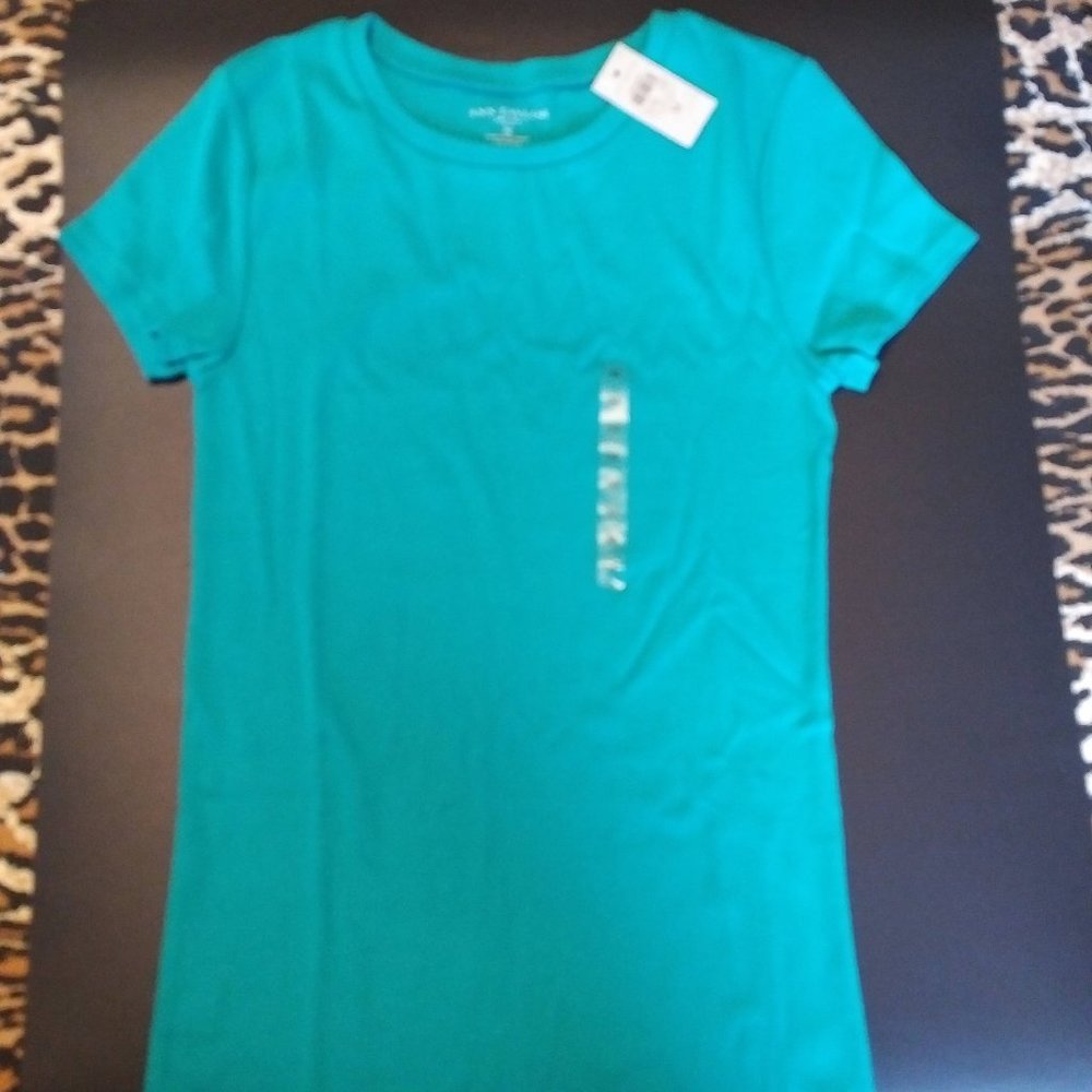 NWT Anne Taylor 100% Cotton Emerald Green T-shirt, round neck, M